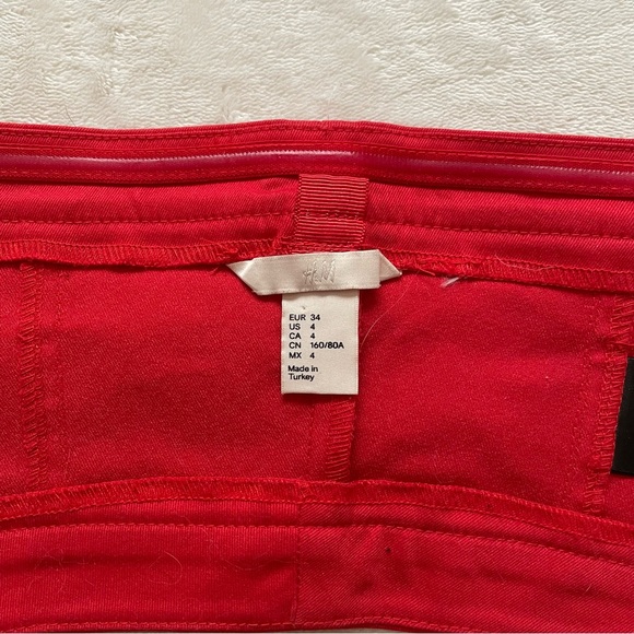 2/$10 H&M Bustier Crop Top - Picture 5 of 5